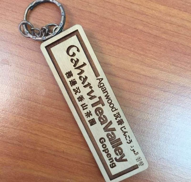 Customized Rectangular Wooden keychain2 - Pikku Gifts