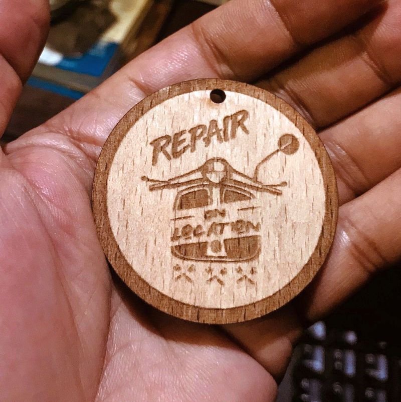 Customized Round Wooden keychain1 - Pikku Gifts