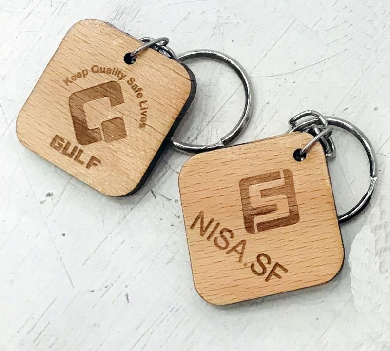 Customized Square Wooden keychain - Pikku Gifts