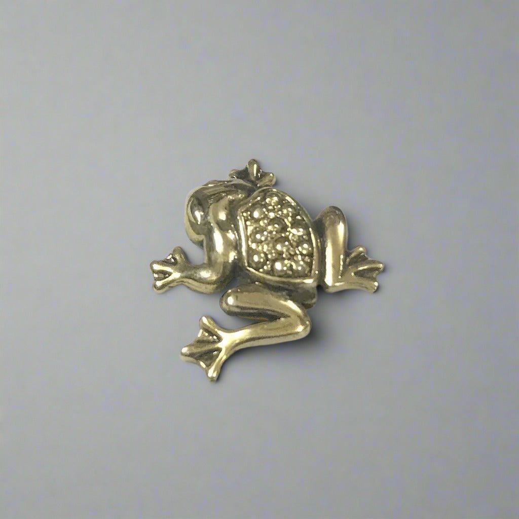 Cute-Frog-Brooch-Gold-plated - Pikku Gifts