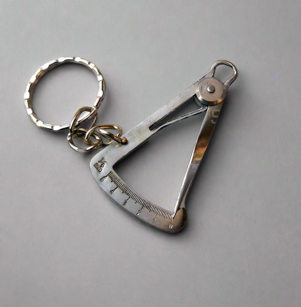 Iwanson-Calipers-Dental-keychain - Pikku Gifts