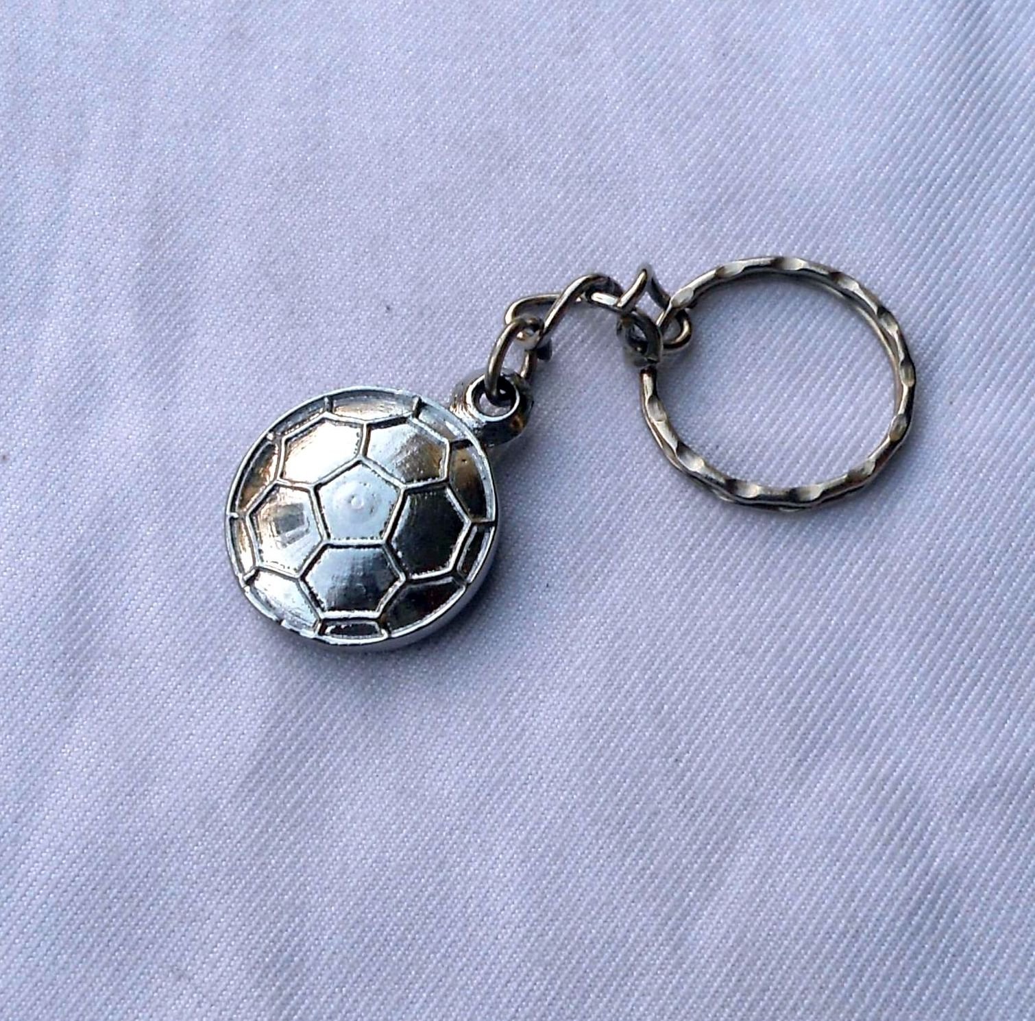 Soccer Ball keychain - Pikku Gifts
