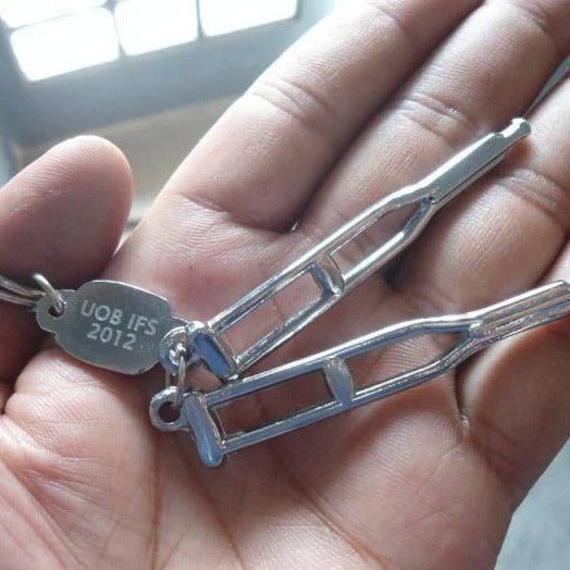 crutches-keychain - Pikku Gifts