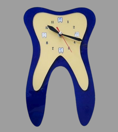 custom-dental-clinic wall-clock-blue - Pikku Gifts